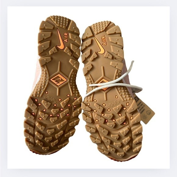 Nike- Air Humara "Future Movement - Dark Russet" - Picture 4 of 8